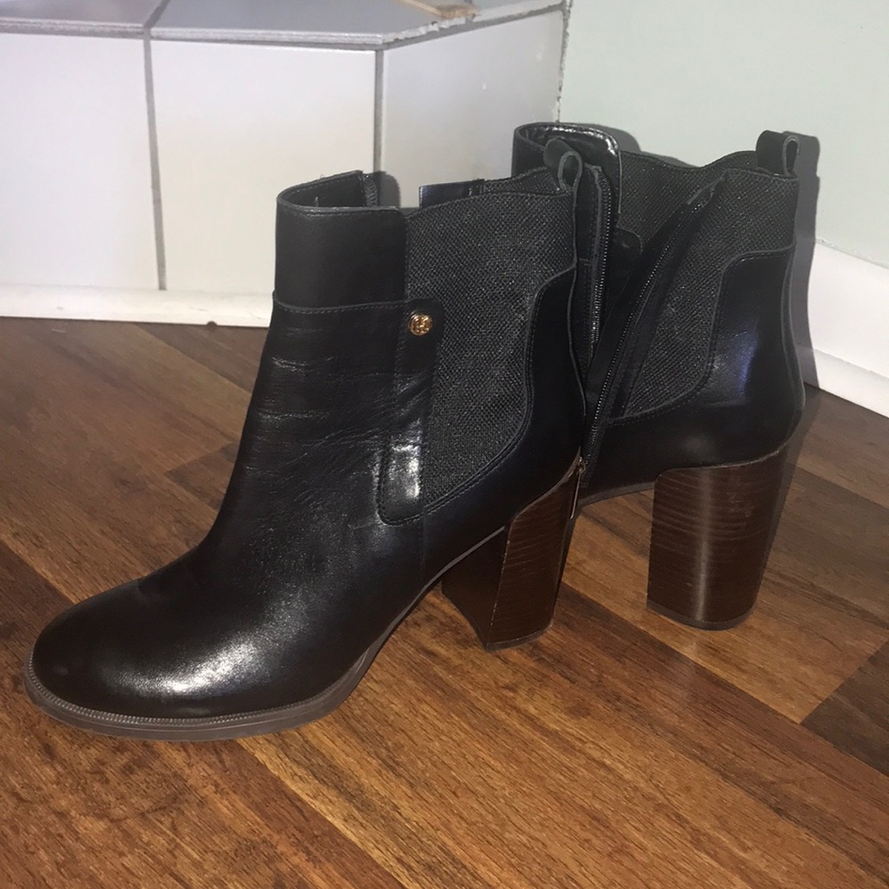 Tommy Hilfiger Black platform booties 9.5